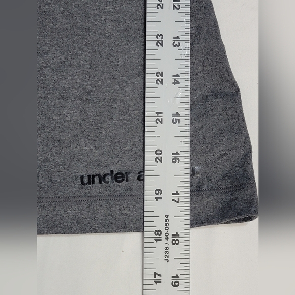 Under Armour Fitted Heatgear Long Sleeve V-neck Tee Women's size XL - Picture 6 of 10